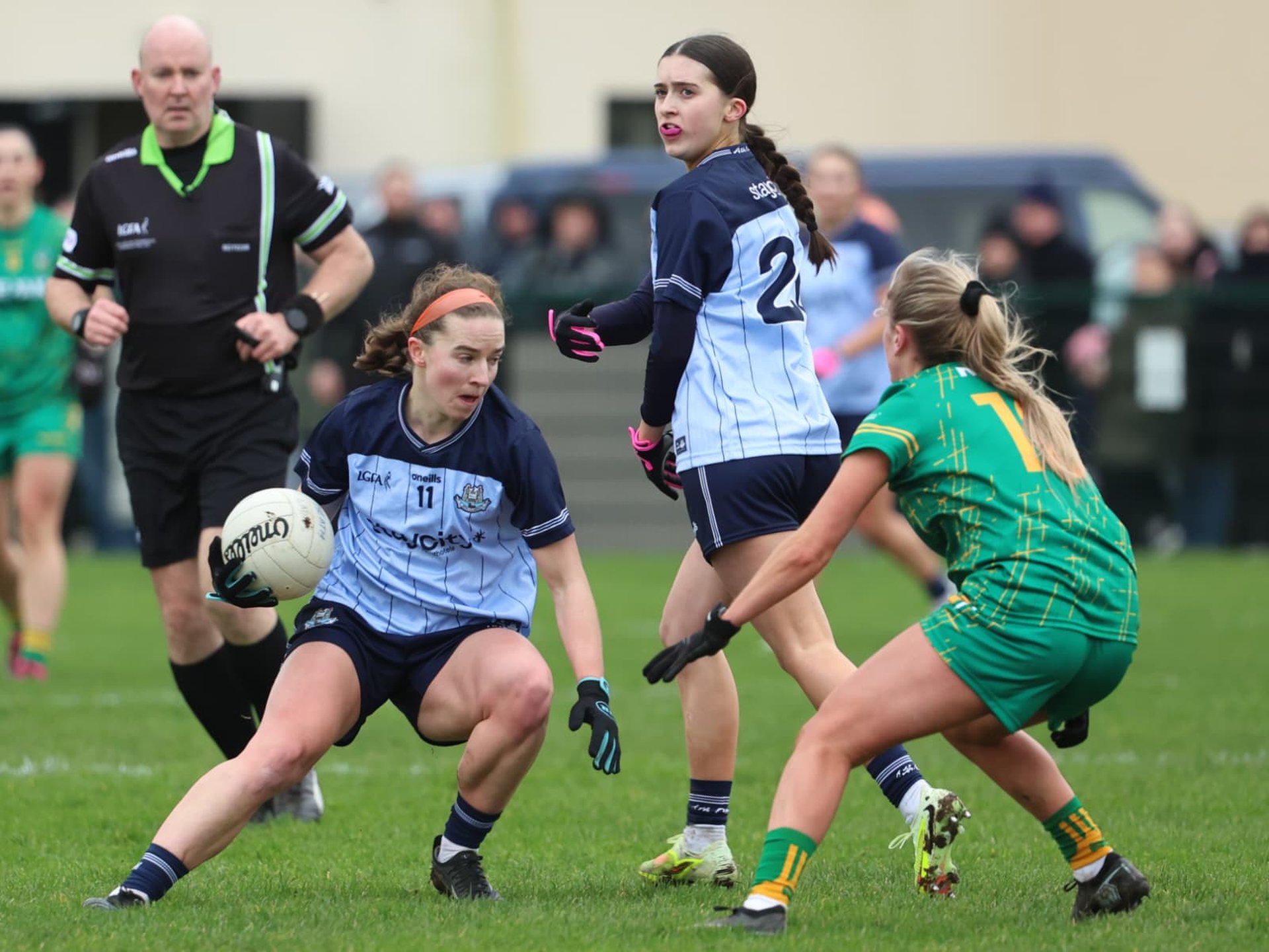 Orlagh Nolan in action against Meath in Rd 2 of the LIDL NFL. Image Credit Maurice Grehan Image