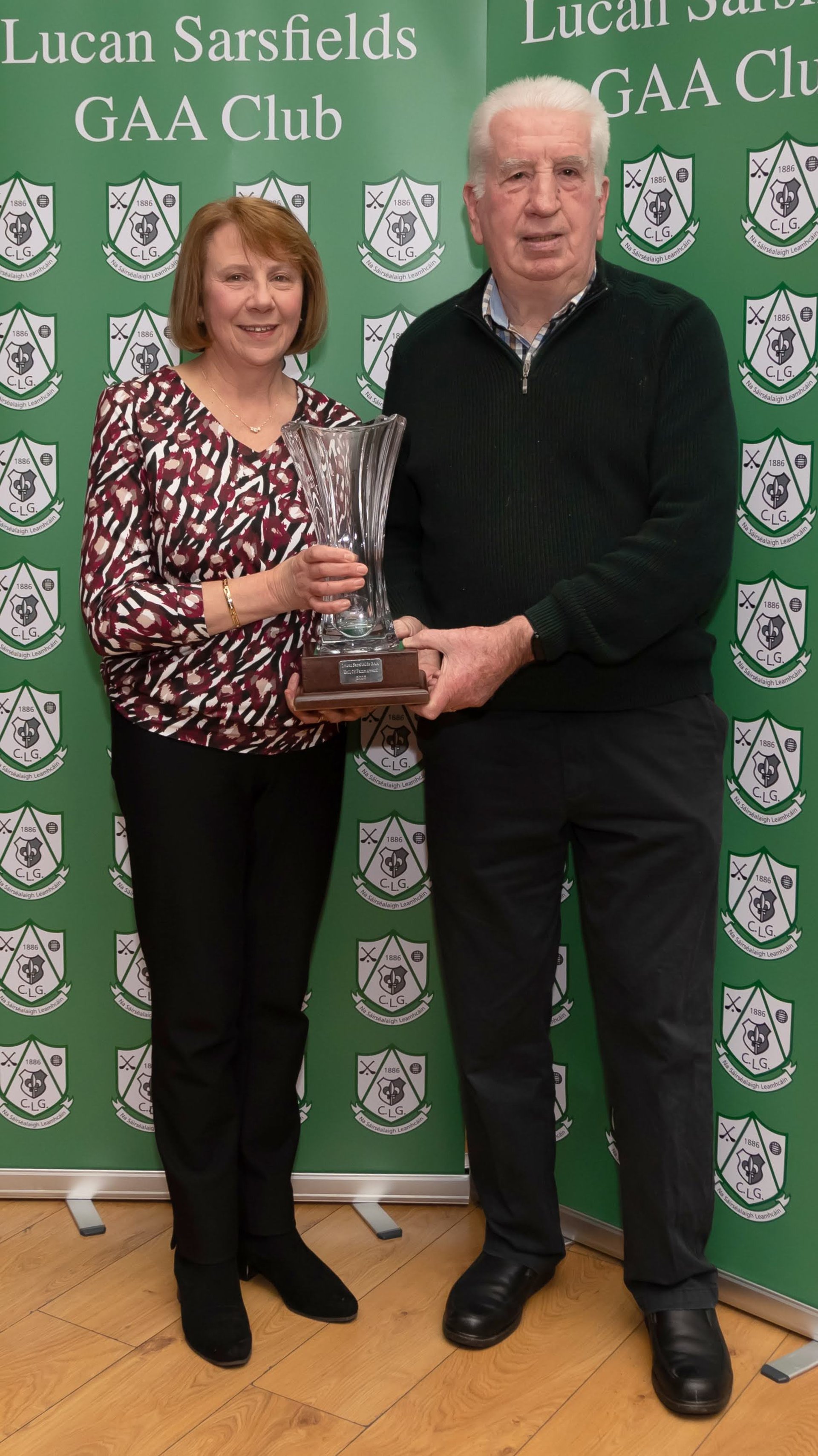 Lucan Sarsfields Cathaoirleach Mary Flannery presenting Michael O'Grady with his Hall of Fame Award. Image