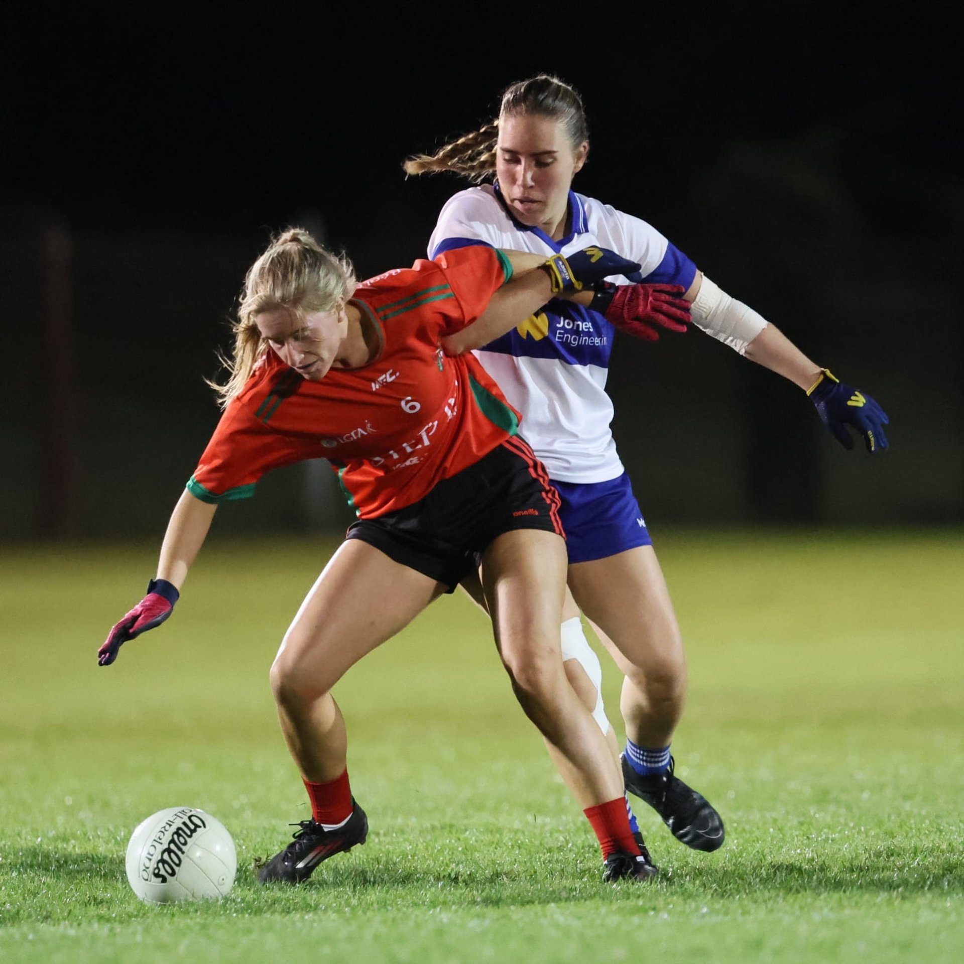 Action from the Go Ahead Ireland Junior K Championship Final Stars of Erin vs St Vincents. Sept 5th. Image Credit Maurice Grehan. Image