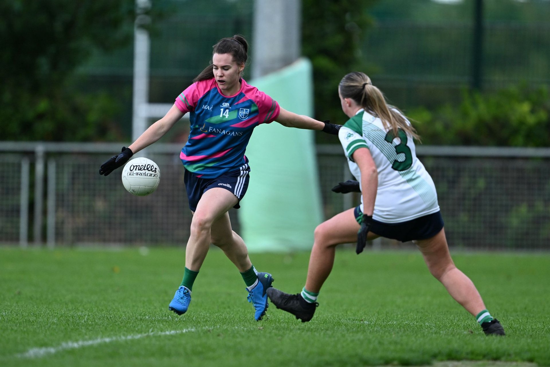 Amy Connaughton in action for St Kevins Killians vs O'dwyers in the PTSB Junior J Championship Final. August 30th. Image credit Cian Burgress.  Image
