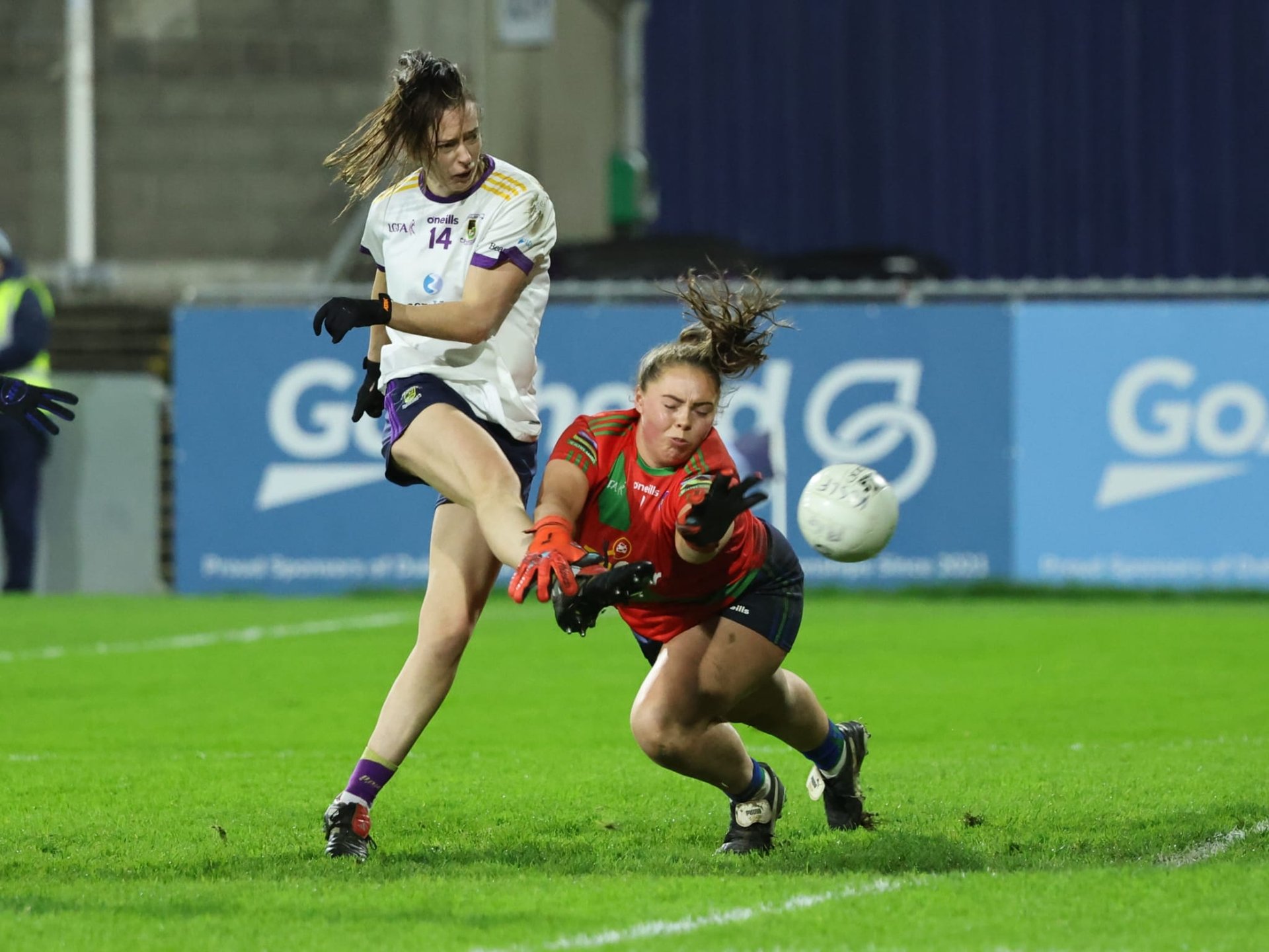 GOAL - Michael Davoren (Kilmacud Crokes) fires her shot past Siobhan Cassidy Fagan (St Sylvesters). Credit Maurice Grehan Image