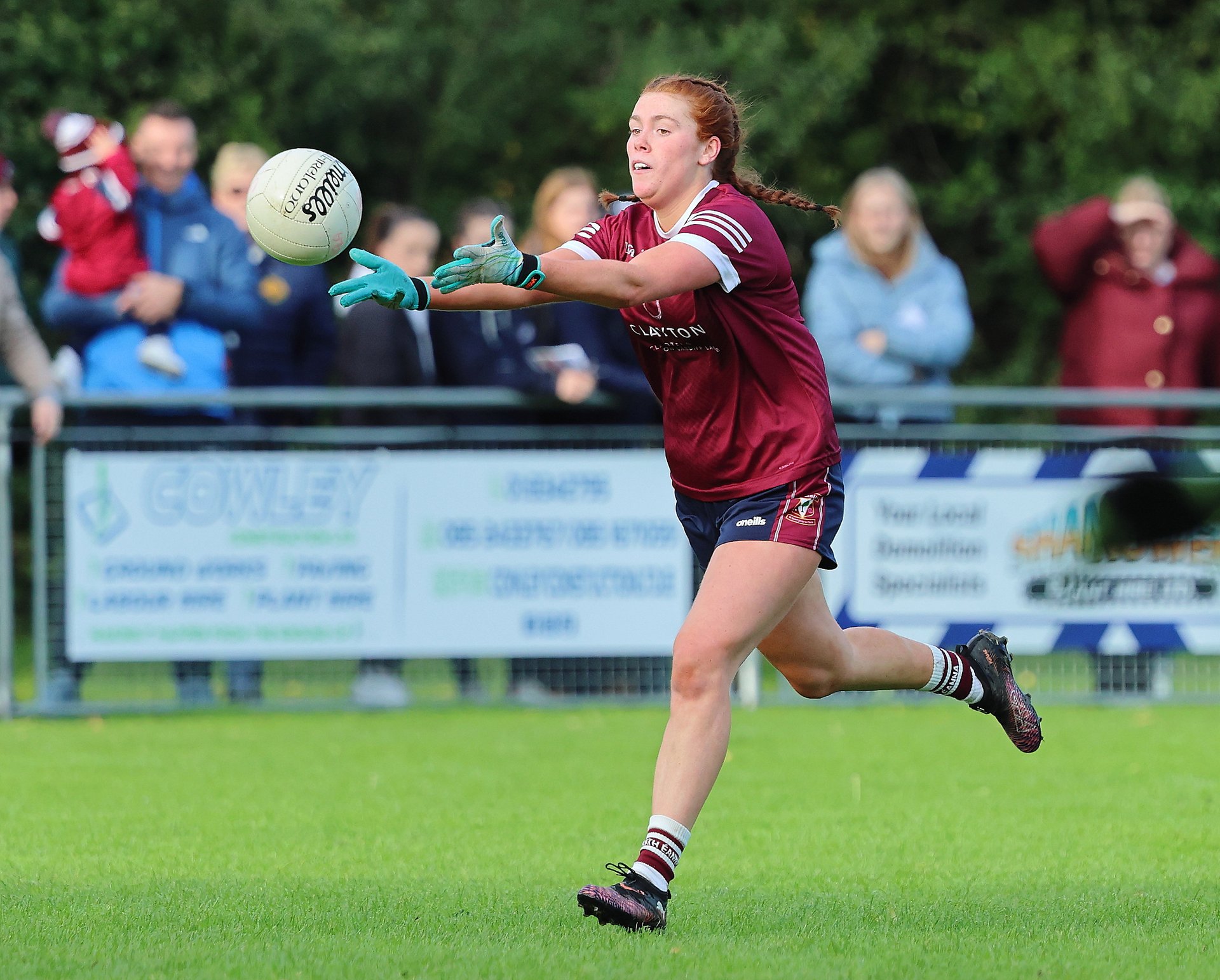 Raheny's Aoibhin McCarthy in action during the Go Ahead Ireland Dublin Junior Championship Final. Image Credit Maurice Grehan. Image