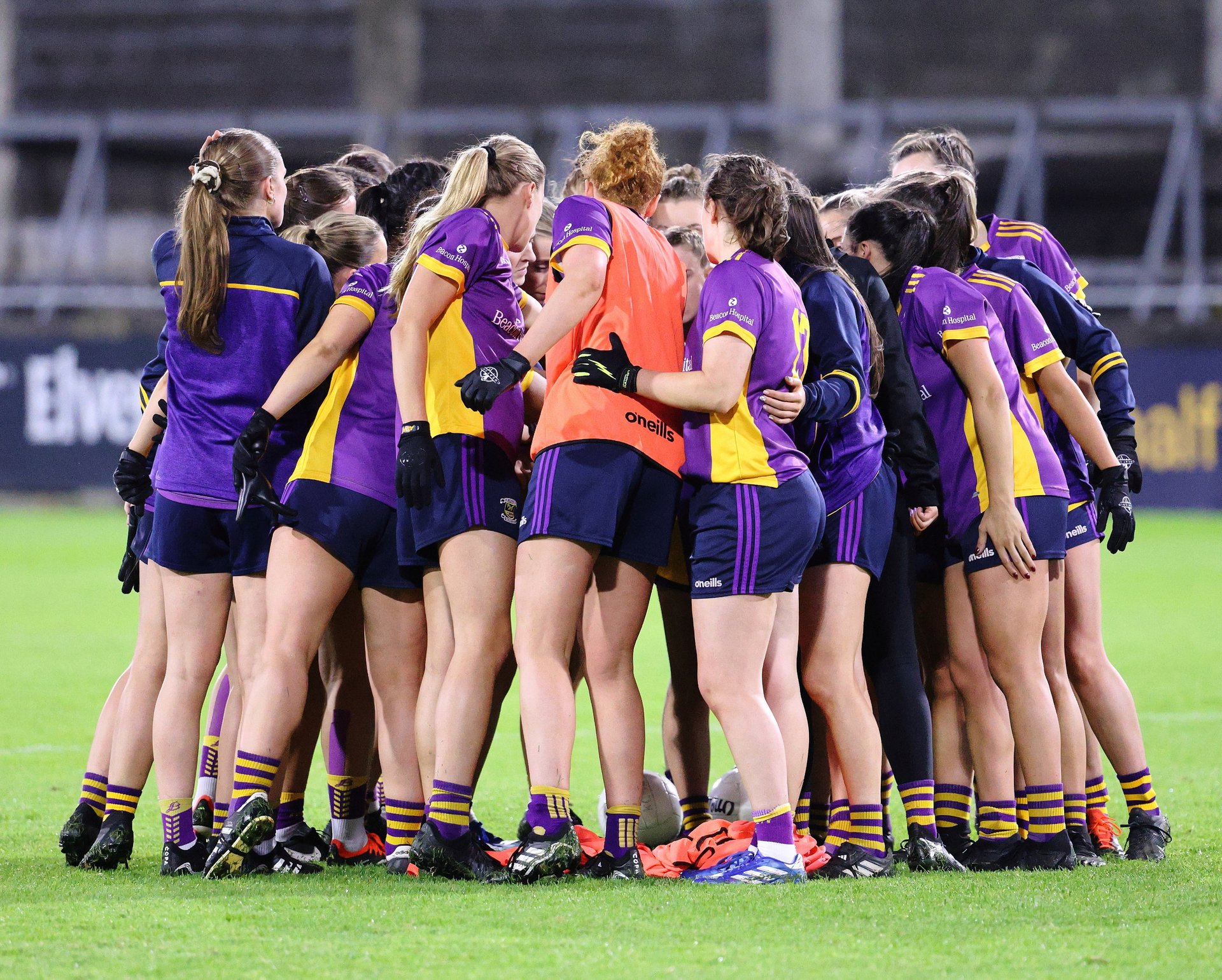 Kilmacud Crokes huddle together ahead of their championship final vs St Sylvesters. Credit Maurice Grehan.  Image
