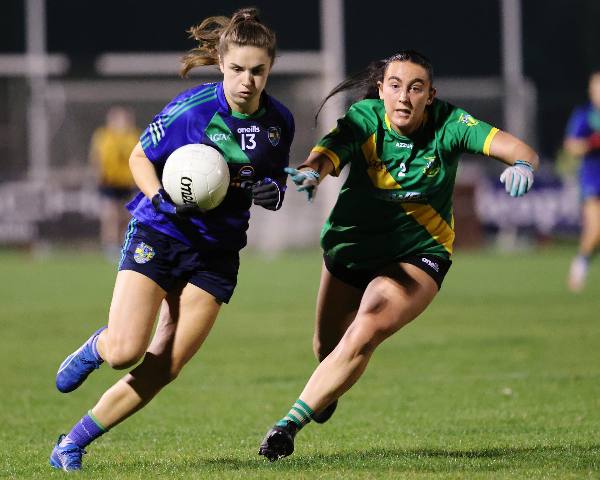 St Sylvesters Kate Sullivan in action vs Thomas Davis. Image Credit Maurice Grehan Image