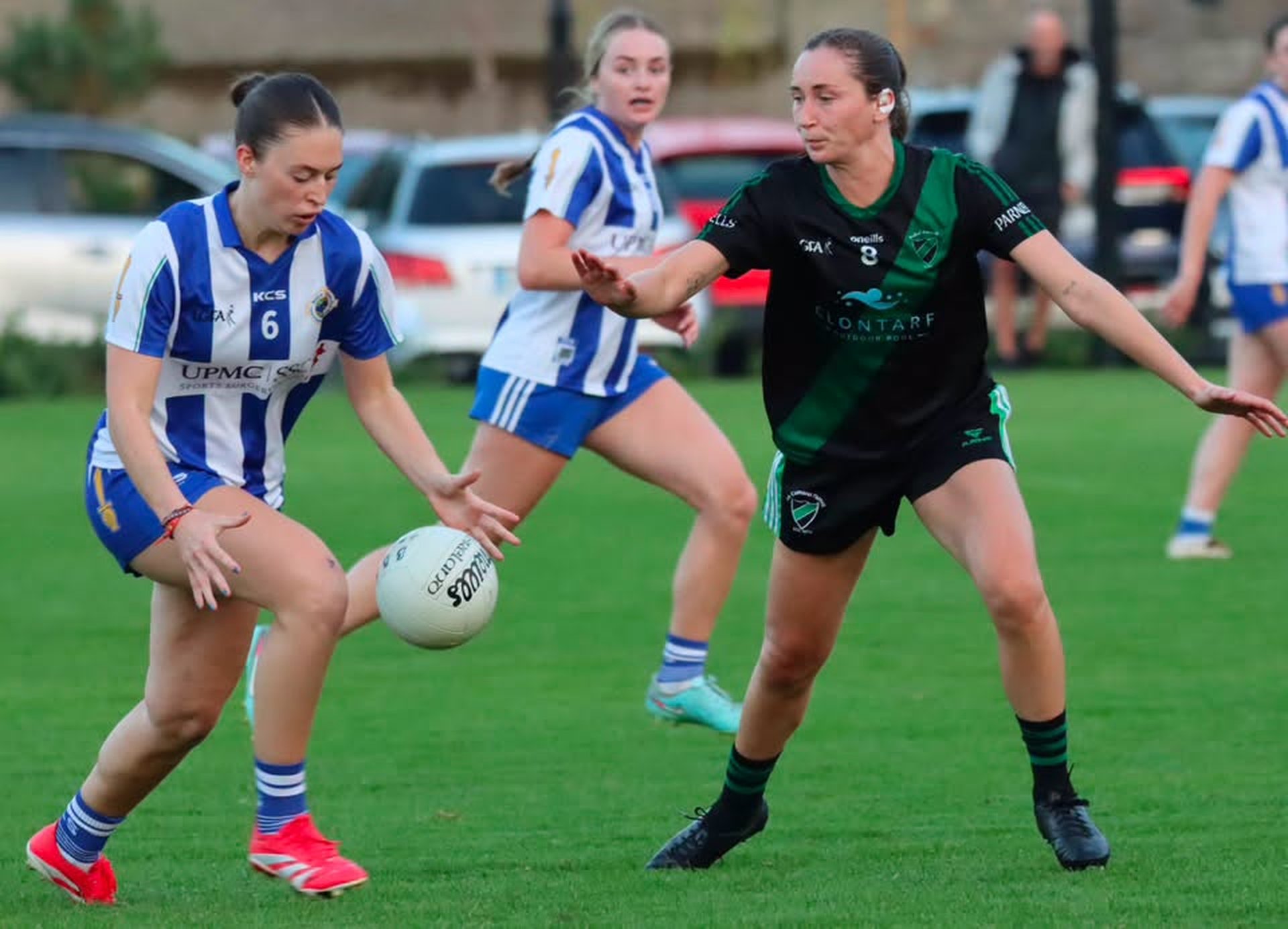Action from the PTSB SFC Rd 2 encounter between Ballyboden St Endas and Pobal Parnell. Image credit Clíona Mellett Image